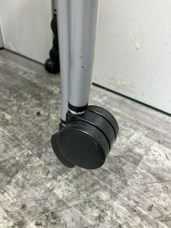 コクヨスタッキングチェア4脚セット 商品画像10