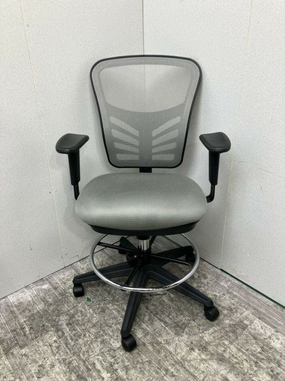 可動肘付ハイチェア 商品画像2