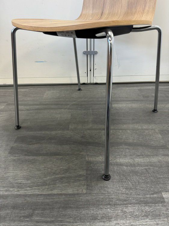 コクヨMycket(ミケット)シリーズ スタッキングチェア 商品画像5