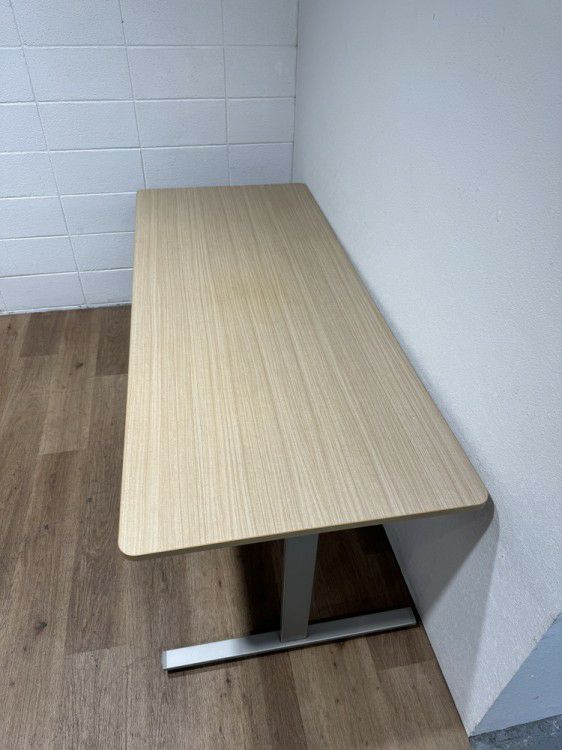 イトーキDCシリーズ ミーティングテーブル 商品画像2