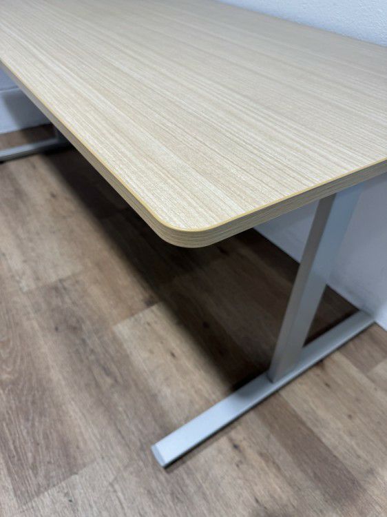 イトーキDCシリーズ ミーティングテーブル 商品画像3