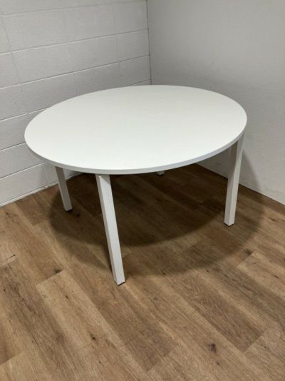 コクヨ ミーティングテーブル TAN-MS0909MC| 無限堂ネットショップ