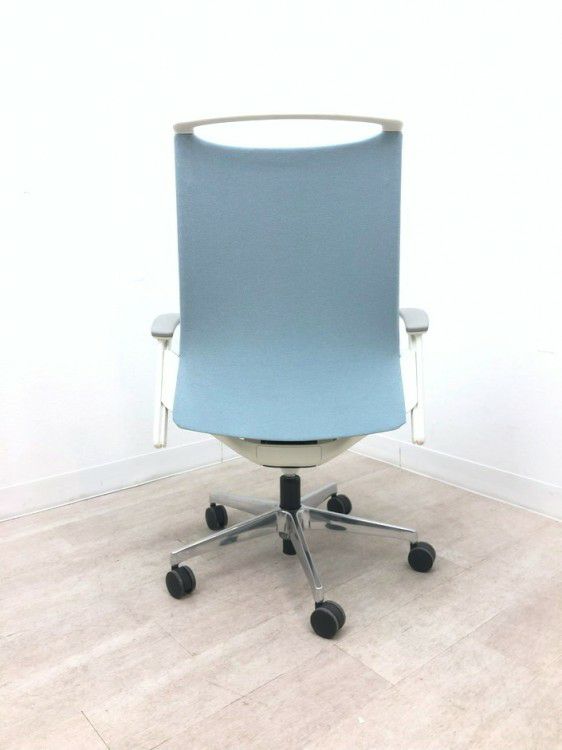 オカムラmode(モード)シリーズ 可動肘付モードチェア 商品画像4