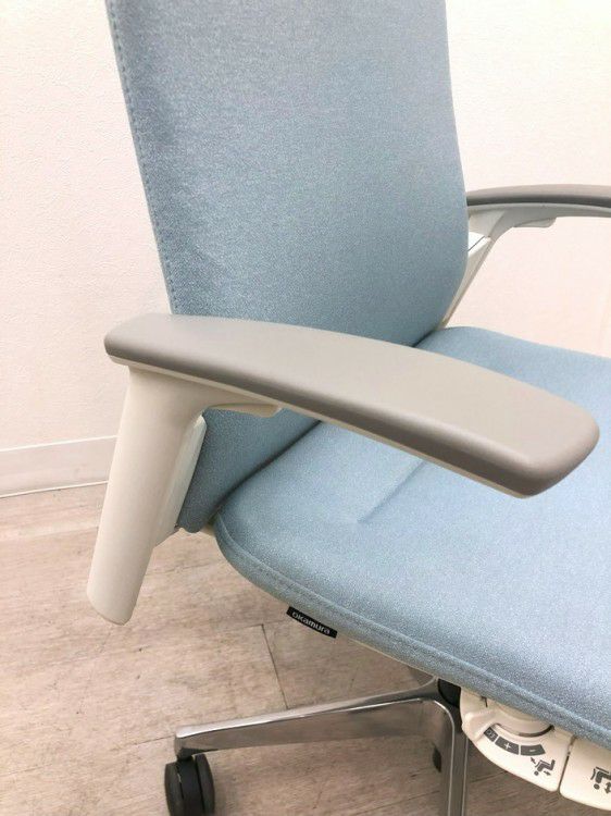 オカムラmode(モード)シリーズ 可動肘付モードチェア 商品画像12