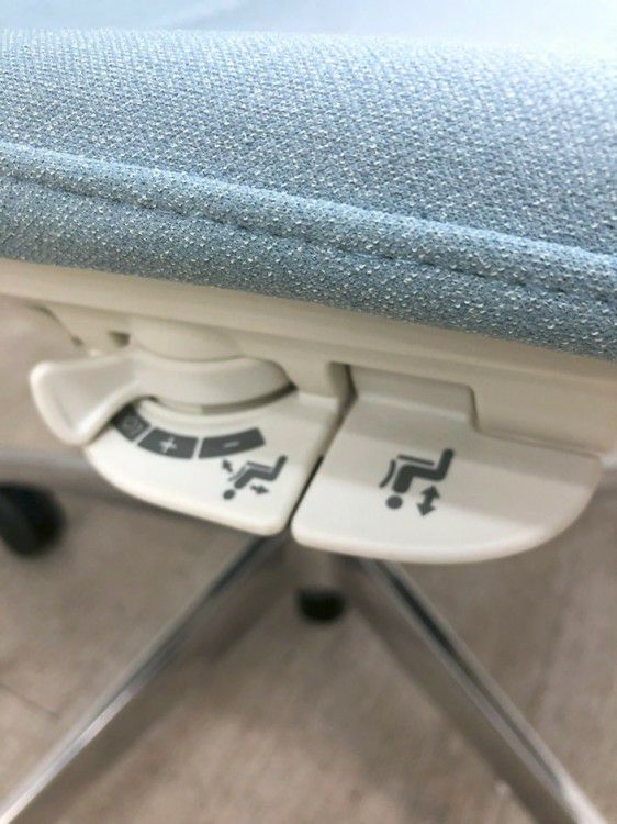 オカムラmode(モード)シリーズ 可動肘付モードチェア 商品画像14