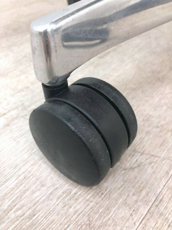 オカムラmode(モード)シリーズ 可動肘付モードチェア 商品画像16