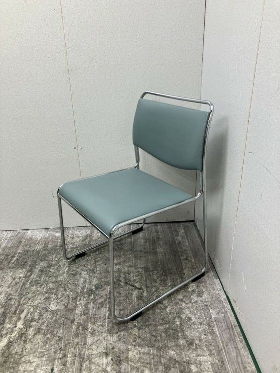 イトーキスタッキングチェア 商品画像1