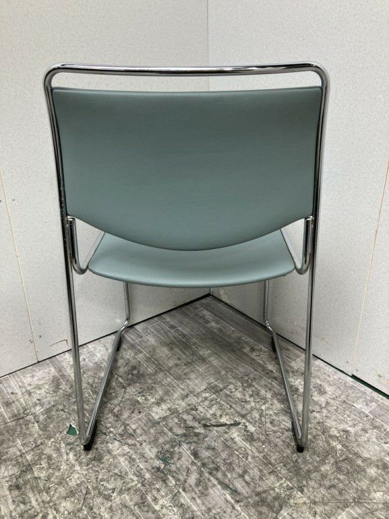 イトーキスタッキングチェア 商品画像5