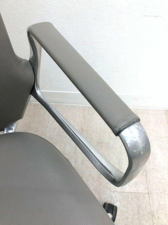 Vitra（ヴィトラ）AC4シリーズ 固定肘付AC4チェア 商品画像11