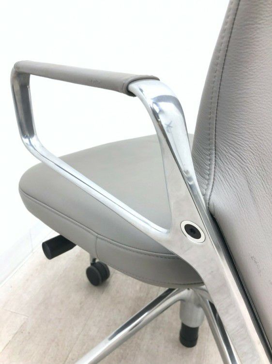 Vitra（ヴィトラ）AC4シリーズ 固定肘付AC4チェア 商品画像12