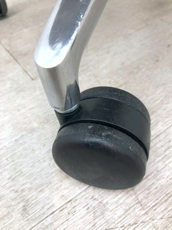 Vitra（ヴィトラ）AC4シリーズ 固定肘付AC4チェア 商品画像16