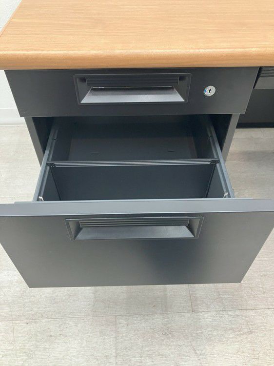 プラスリードシリーズ 1400両袖デスク 商品画像11