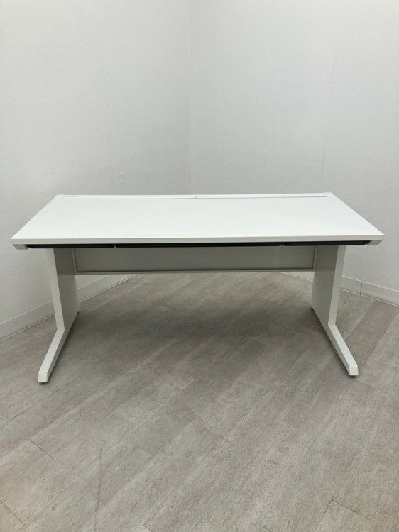 イトーキCZRシリーズ 1500平デスク 商品画像1