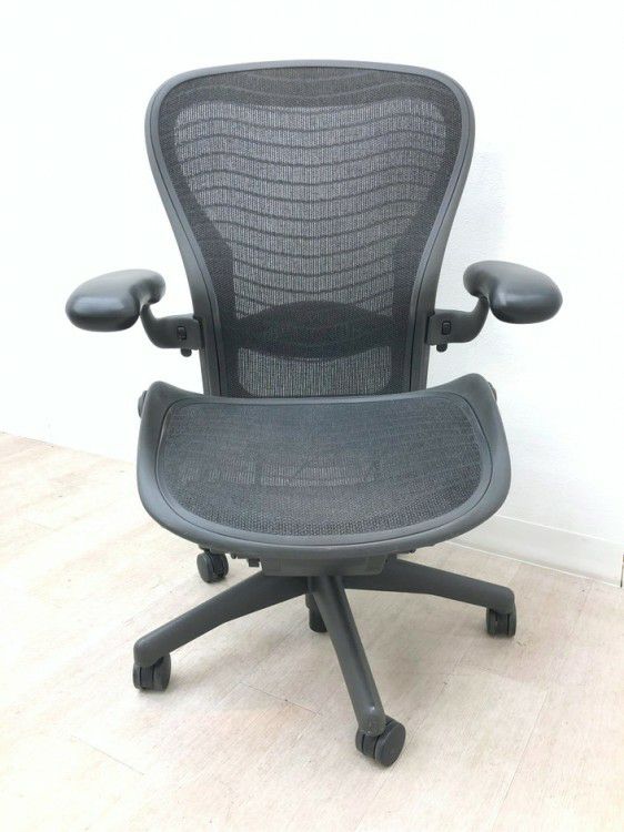 HermanMiller（ハーマンミラー）アーロンチェア 可動肘付アーロンチェア 商品画像2