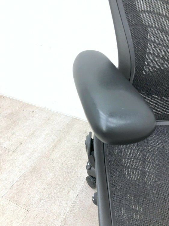 HermanMiller（ハーマンミラー）アーロンチェア 可動肘付アーロンチェア 商品画像13