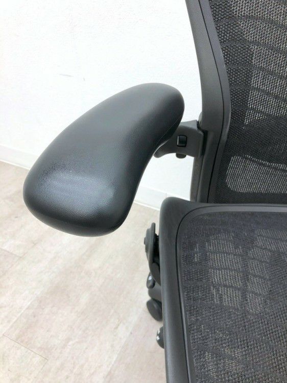 HermanMiller（ハーマンミラー）アーロンチェア 可動肘付アーロンチェア 商品画像15
