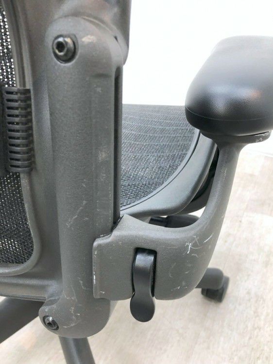 HermanMiller（ハーマンミラー）アーロンチェア 可動肘付アーロンチェア 商品画像20