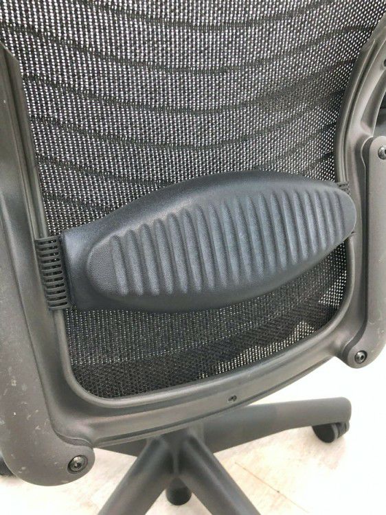 HermanMiller（ハーマンミラー）アーロンチェア 可動肘付アーロンチェア 商品画像23