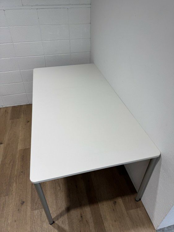 イトーキDCシリーズ ミーティングテーブル 商品画像2