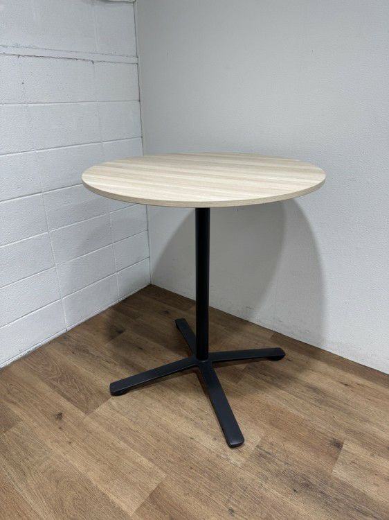 イトーキホバー（Hover）シリーズ 丸テーブル 商品画像1