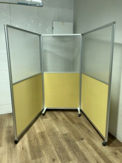 イトーキスクリーンパネルKタイプシリーズ 3連折畳パーテーション 商品画像1