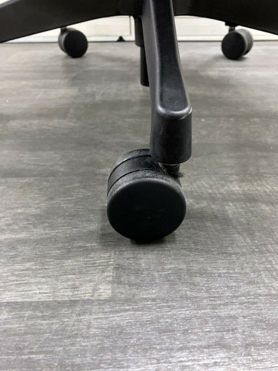 イトーキミレッザチェア 可動肘付ミレッザチェア 商品画像13