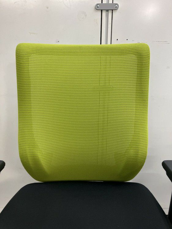 イトーキミレッザチェア 可動肘付ミレッザチェア 商品画像8