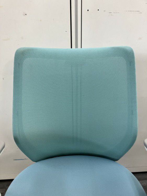 オカムラCG-M(シージーエム)シリーズ 可動肘付CG-Mチェア 商品画像7