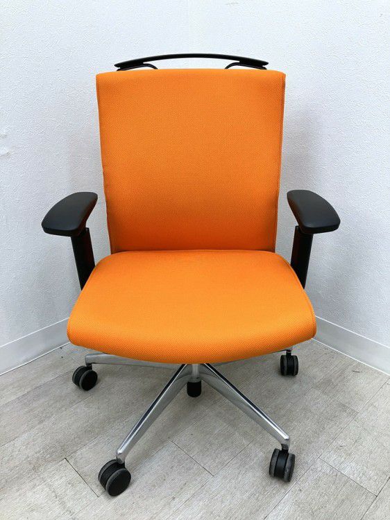 コクヨPUNTO(プント)チェア 可動肘付プントチェア 商品画像2