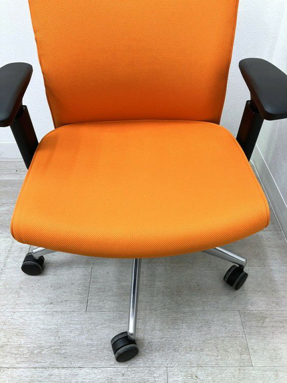 コクヨPUNTO(プント)チェア 可動肘付プントチェア 商品画像8