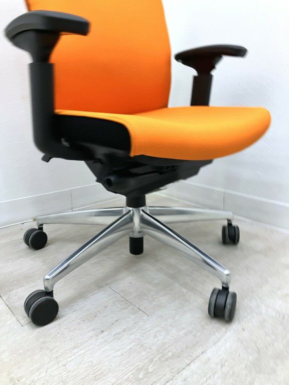 コクヨPUNTO(プント)チェア 可動肘付プントチェア 商品画像9