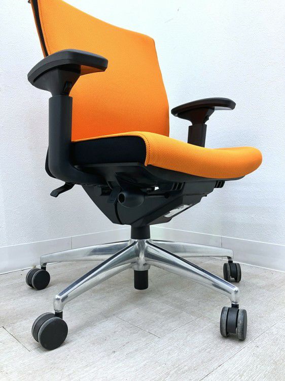 コクヨPUNTO(プント)チェア 可動肘付プントチェア 商品画像10