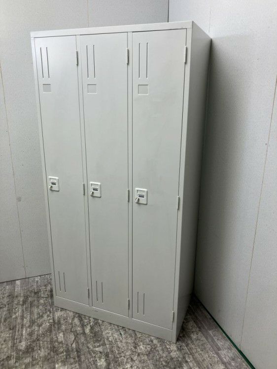 ダイヤル式3人用ロッカー 商品画像2