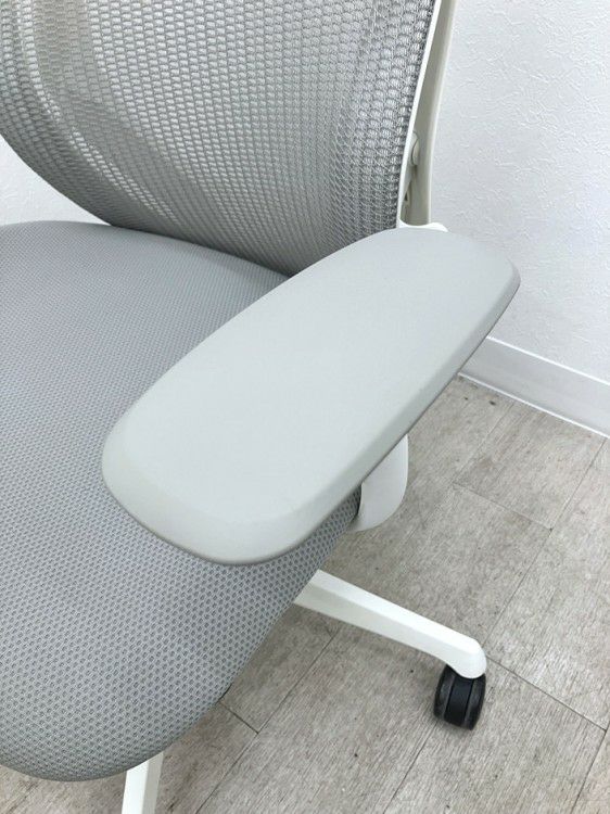 オカムラSylphy(シルフィー)チェア 固定肘付シルフィーチェア 商品画像7