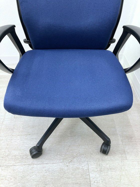 オカムラESCUDO(エスクード)チェア 固定肘付エスクードチェア 商品画像8