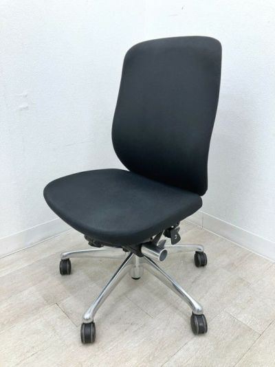 オカムラZephyr(ゼファー)シリーズ ゼファーチェア 商品画像1