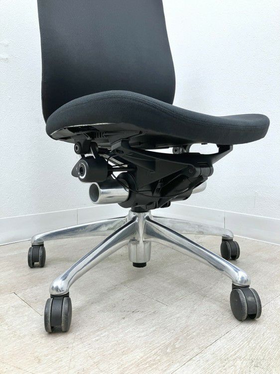 オカムラZephyr(ゼファー)シリーズ ゼファーチェア 商品画像7