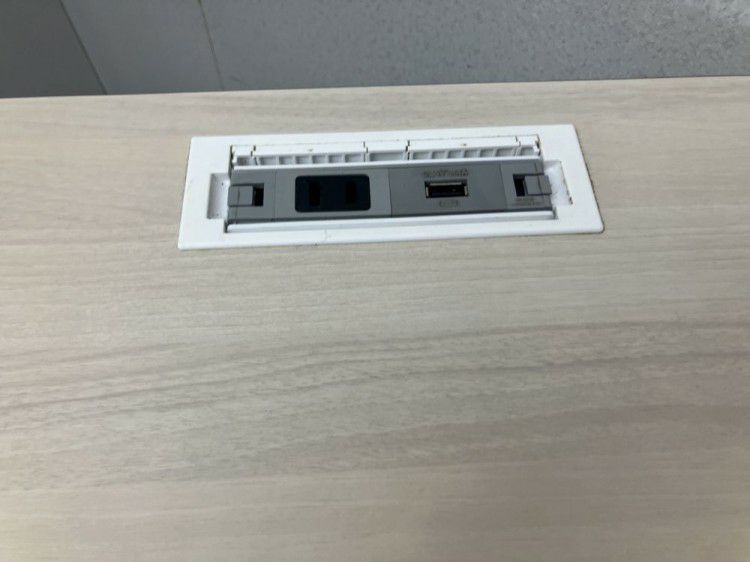 オカムラAlt Piazza(アルトピアッツァ)シリーズ 1800ハイテーブル 商品画像7