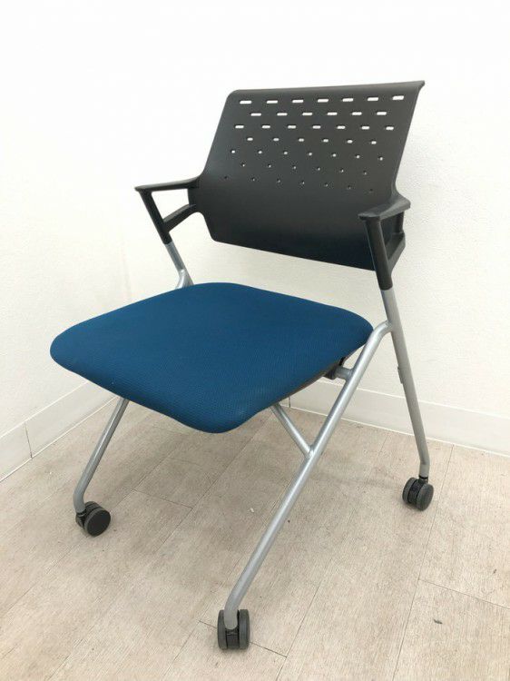 コクヨピエガチェア ネスティングチェア2脚セット 商品画像3