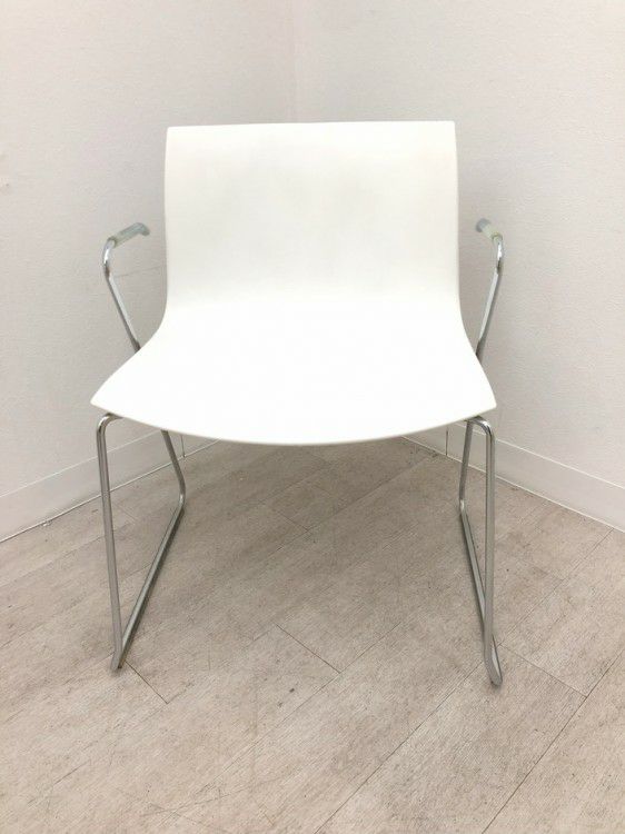 arper（アルペール）キャティファ46シリーズ スタッキングチェア 商品画像2