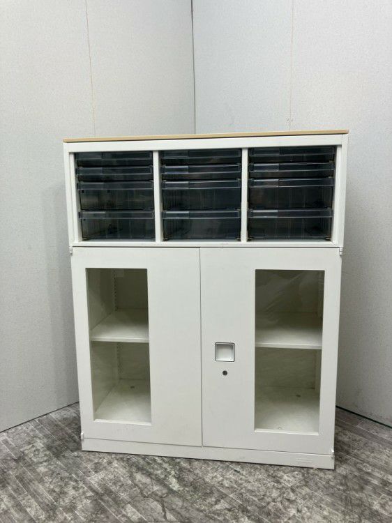 オカムラレクトラインシリーズ 天板付両開き・クリアケース上下書庫 商品画像1