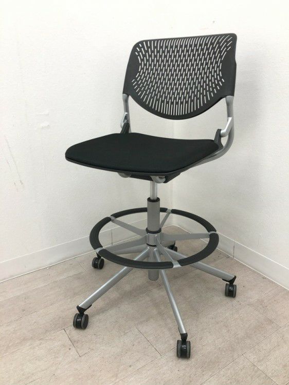 オカムラRuna(ルナ)シリーズ ハイチェア 商品画像1