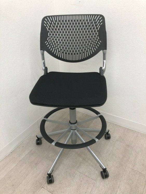 オカムラRuna(ルナ)シリーズ ハイチェア 商品画像2