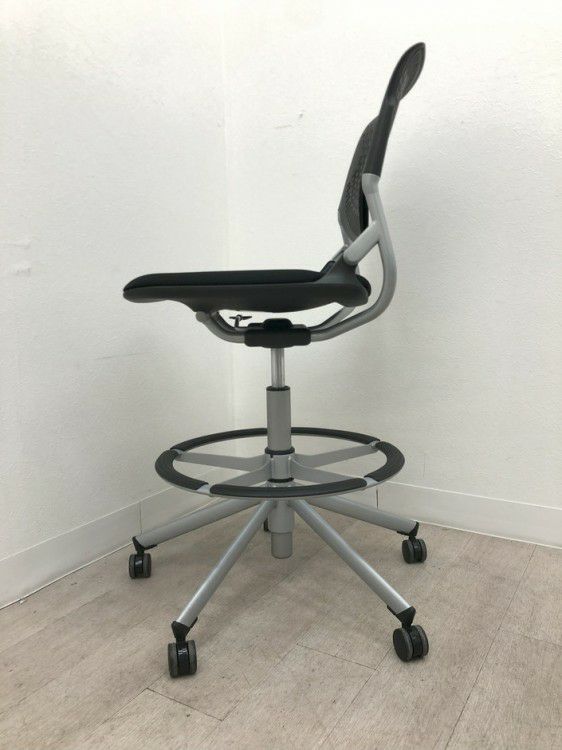 オカムラRuna(ルナ)シリーズ ハイチェア 商品画像4