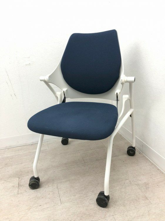 イトーキipsa(イプサ)シリーズ ネスティングチェア3脚セット 商品画像2