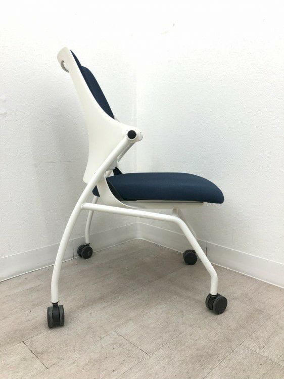 イトーキipsa(イプサ)シリーズ ネスティングチェア3脚セット 商品画像7