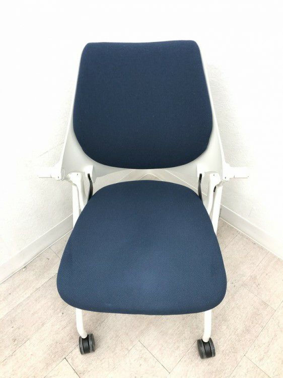 イトーキipsa(イプサ)シリーズ ネスティングチェア3脚セット 商品画像8