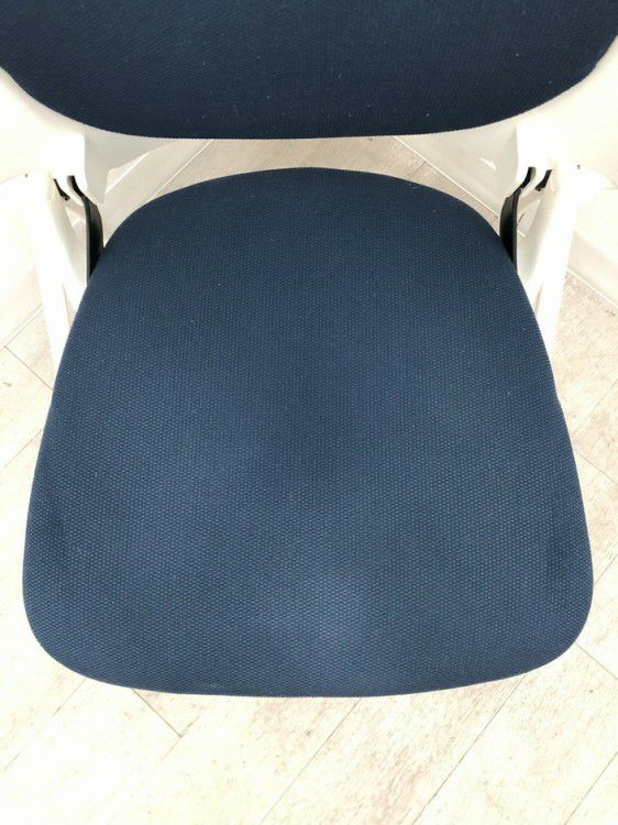 イトーキipsa(イプサ)シリーズ ネスティングチェア3脚セット 商品画像10