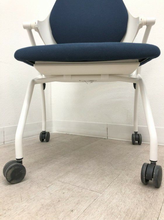 イトーキipsa(イプサ)シリーズ ネスティングチェア3脚セット 商品画像17