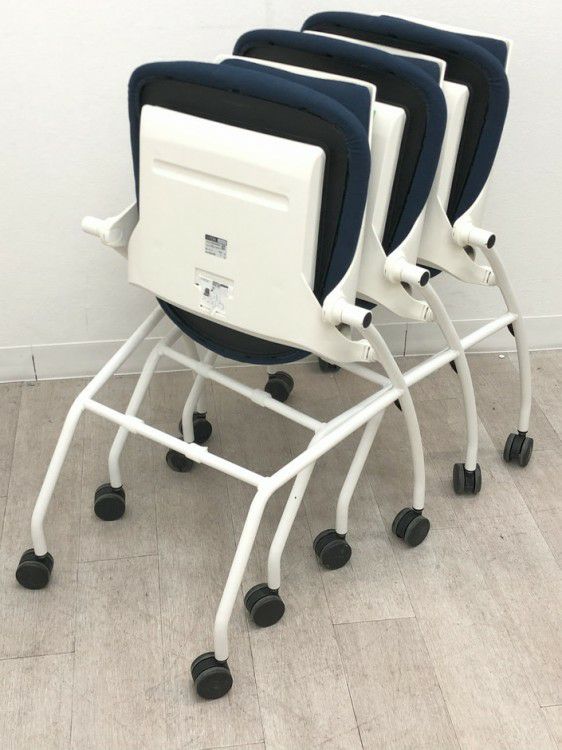 イトーキipsa(イプサ)シリーズ ネスティングチェア3脚セット 商品画像24